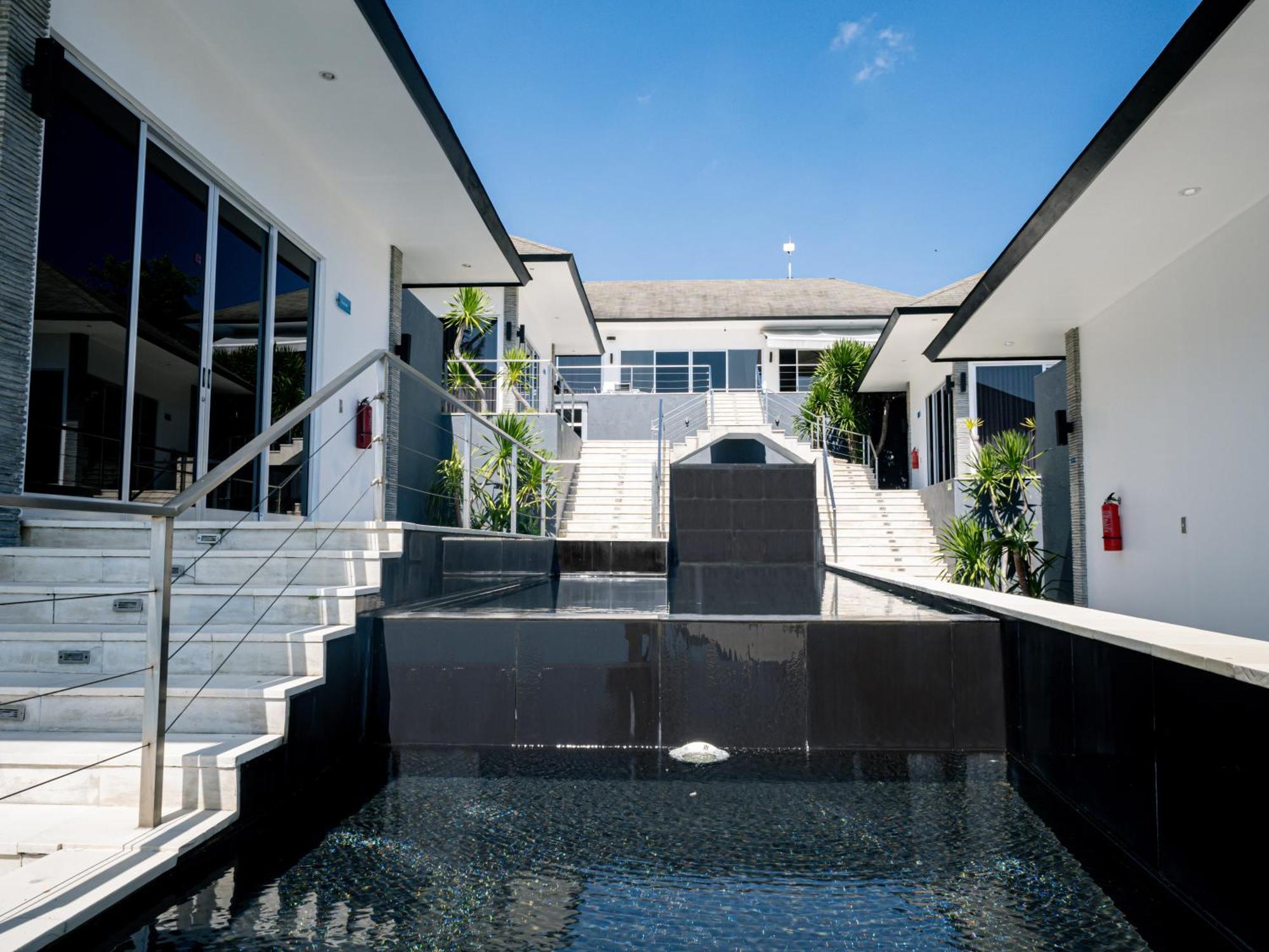 Suluban Cliff Bali Villa อูลูวาตู ภายนอก รูปภาพ